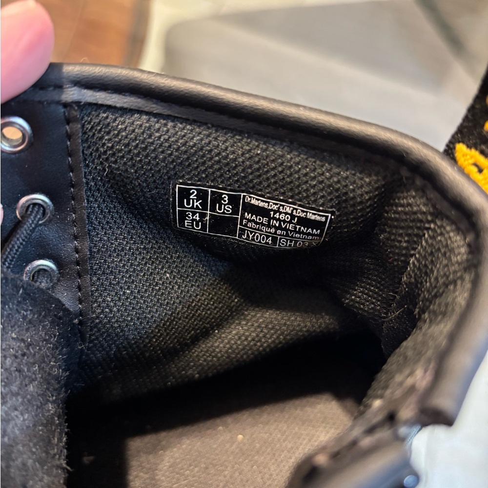 Doc Martens - Picture 4 of 4